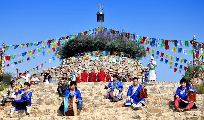 蒙古族祭祀敖包仪式时间 祭敖包的形式