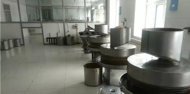 海拉尔区开展乳制品及食用植物油企业专项整治行动