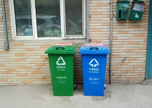 海拉尔垃圾箱不翼而飞