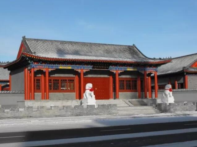 海拉尔河东发达广场“全域旅游美好生活”