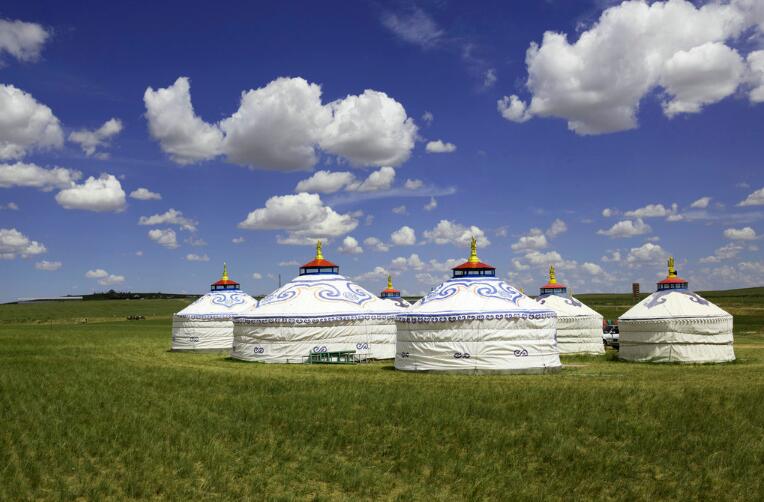 2018呼伦贝尔旅游最佳路线上的蒙古包
