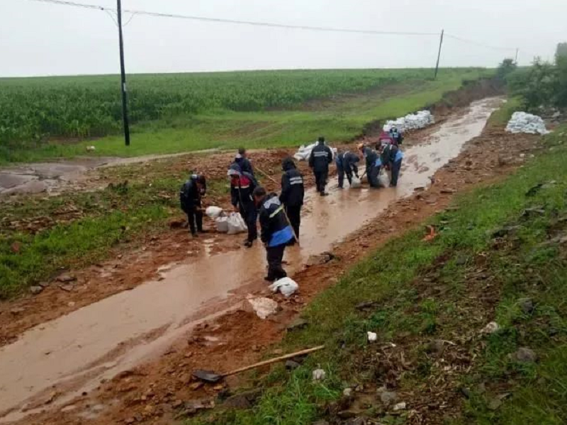 呼伦贝尔阿荣旗境内连续降雨导致G301线公路多处水毁情况