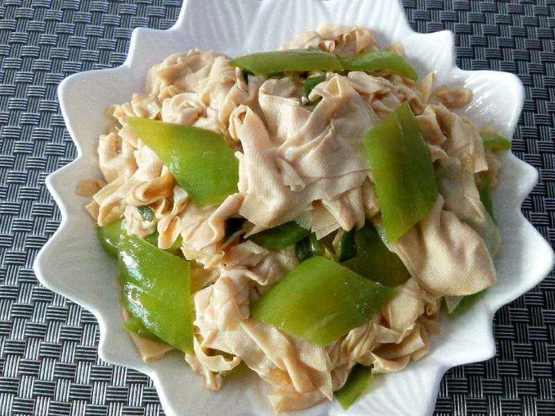东北最流行的特色菜尖椒干豆腐