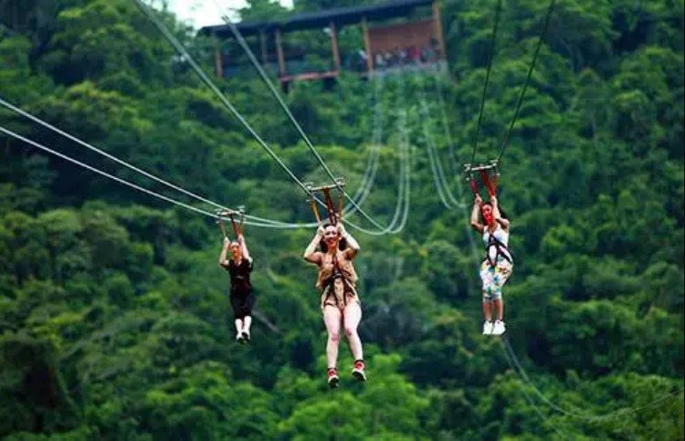 2019牧人寨旅游度假区高空滑索