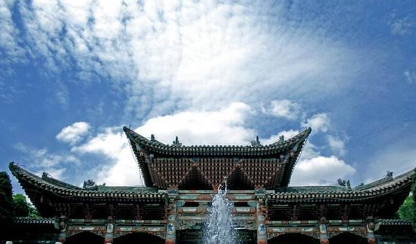 2019到呼伦贝尔鄂温克旗旅游五泉山旅游景区景点？