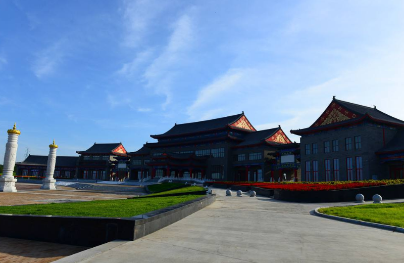 住海拉尔区离呼伦贝尔的景点远吗？除了海拉尔还可以住哪