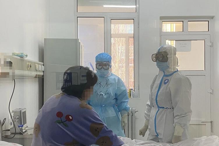 内蒙古自治区满洲里市首个本土新冠肺炎确诊病例治愈出院