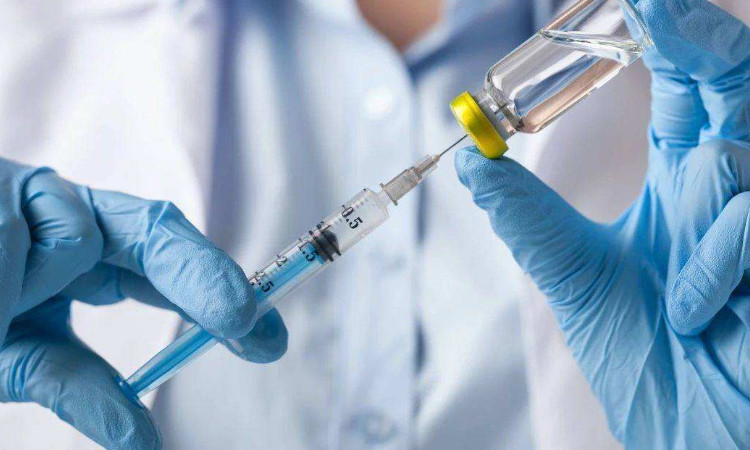 新冠疫苗第一批接种人员是哪些？