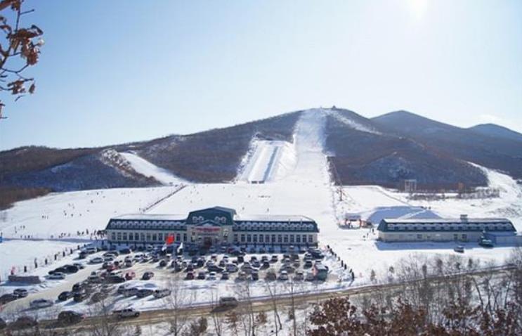 呼伦贝尔滑雪场在哪里？扎兰屯金龙山滑雪场