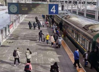 “五一”假期新增开满洲里至哈尔滨西列车