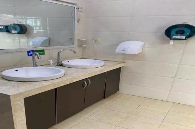 阿荣旗文旅局开展旅游厕所开放及使用情况专项检查说明