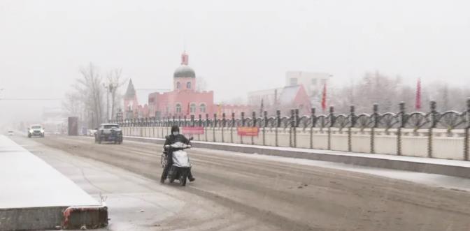 额尔古纳市迎来首场大范围降温雨雪天气介绍