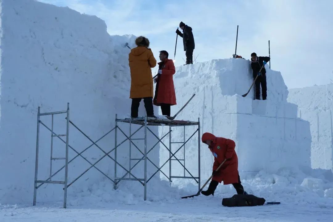 呼伦贝尔市第五届雪雕大赛